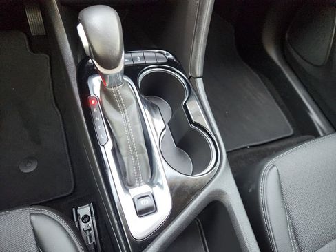 Used 2022 Buick Encore GX Select image 18