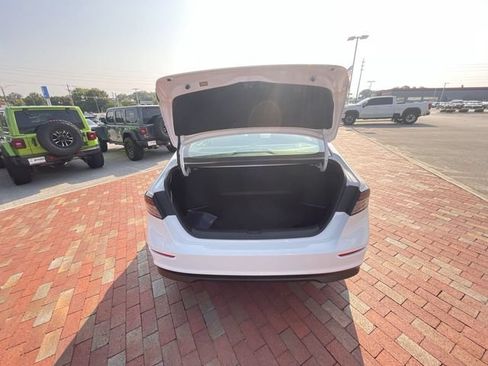Certified 2024 Honda Accord EX image 31