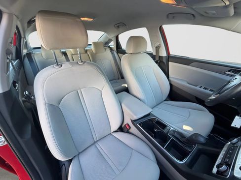 Used 2019 Hyundai Sonata SE FWD image 21