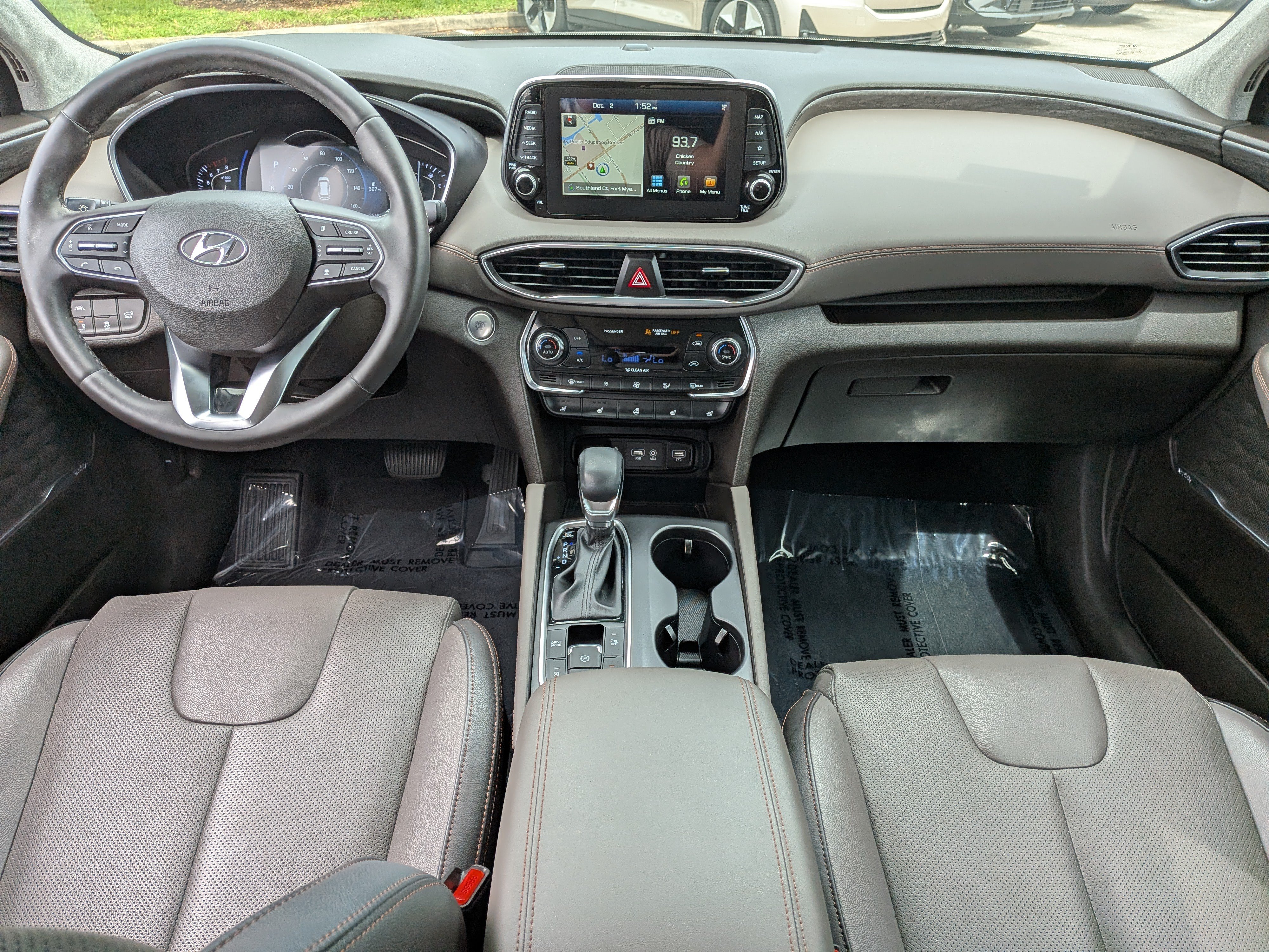 Used 2019 Hyundai Santa Fe FWD image 17