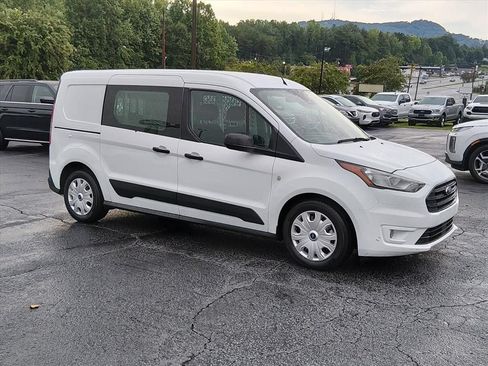 Used 2023 Ford Transit Connect XLT FWD image 2