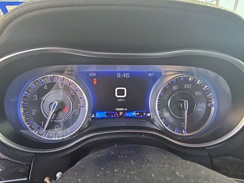 Used 2020 Chrysler 300 Limited AWD/4WD image 11