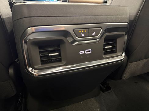 New 2026 Chevrolet Silverado 1500 High Country AWD/4WD image 24