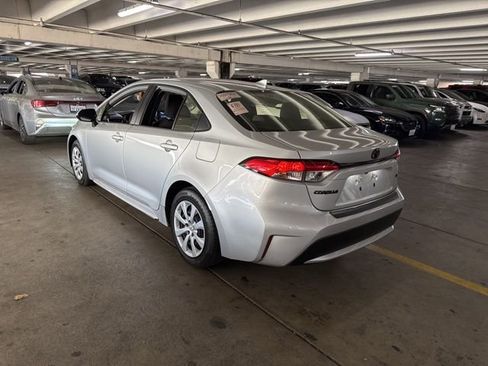 Used 2022 Toyota Corolla LE image 22