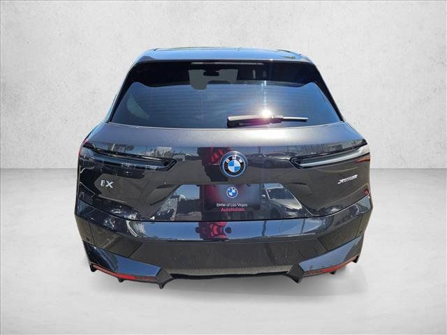 Certified 2025 BMW iX xDrive50 AWD/4WD image 7