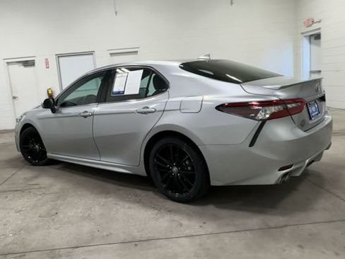 Used 2024 Toyota Camry XSE FWD image 9