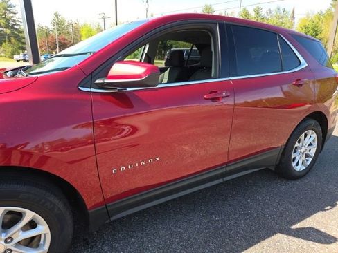 Used 2020 Chevrolet Equinox LT w/ Driver Convenience Package AWD/4WD image 32