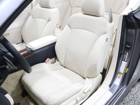 Used 2015 Lexus IS 250C image 35