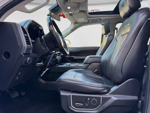 Used 2018 Ford Expedition Platinum AWD/4WD image 12