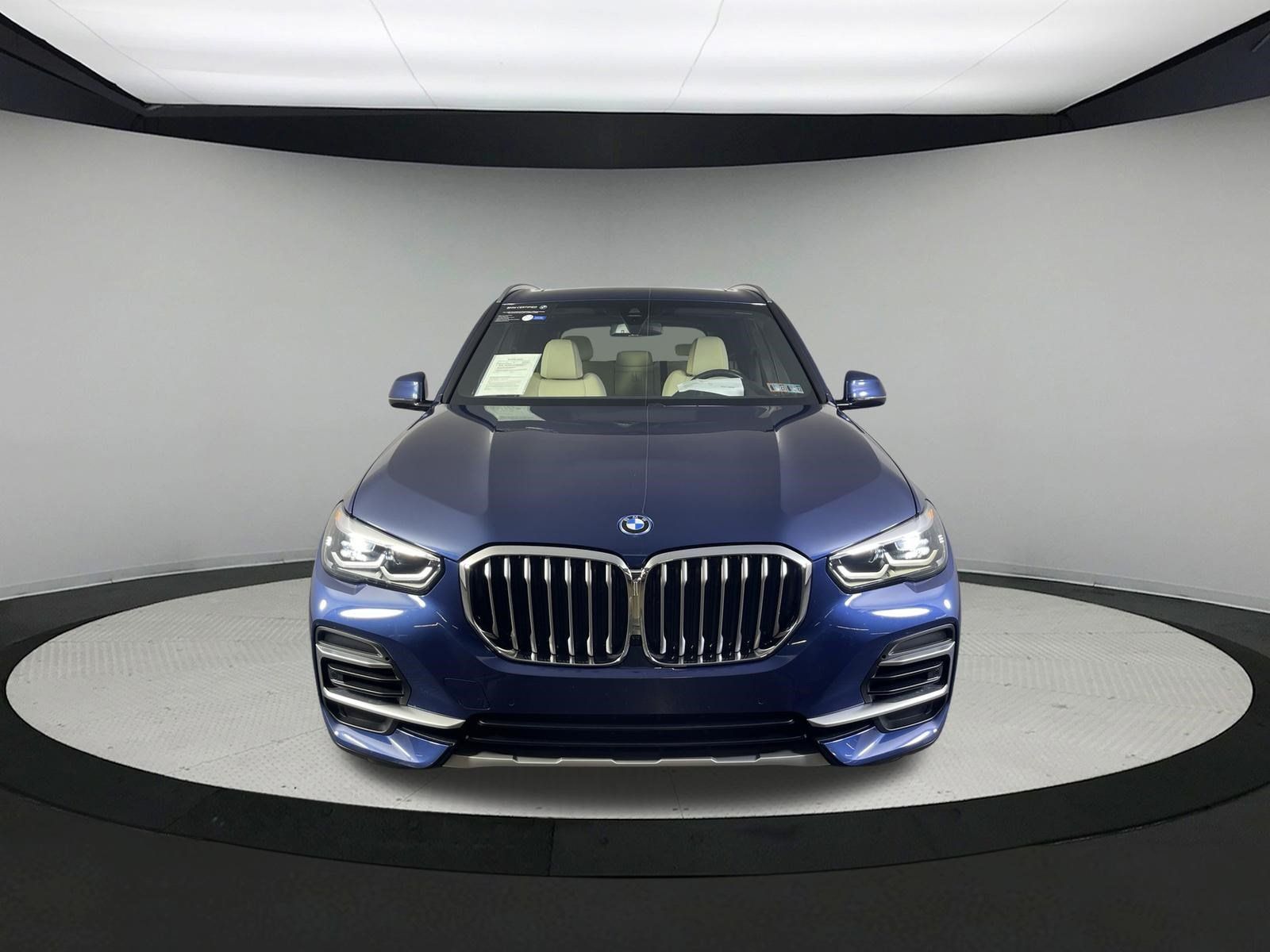 Certified 2022 BMW X5 xDrive45e w/ Premium Package AWD/4WD image 2