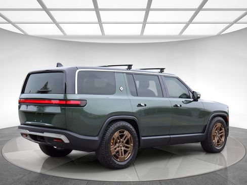 Used 2023 Rivian R1S Adventure image 8
