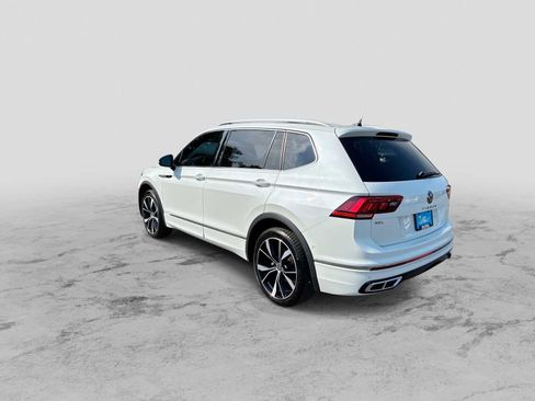 Used 2022 Volkswagen Tiguan SEL R-Line AWD/4WD image 6