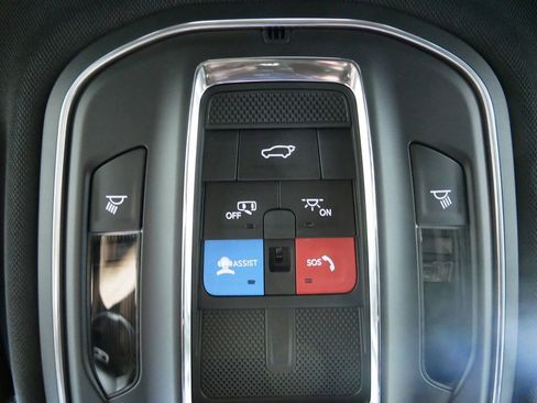 Used 2024 Jeep Grand Cherokee Laredo w/ Luxury Tech Group I image 51