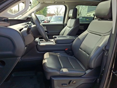 Certified 2025 Ford Expedition Max Active image 17