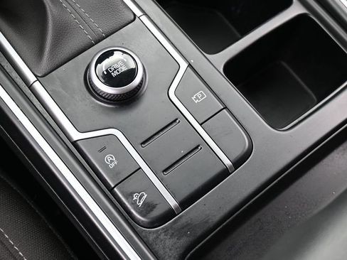 Used 2023 Kia Sorento LX image 24