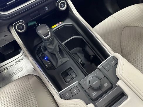 Used 2025 Toyota Grand Highlander AWD image 38