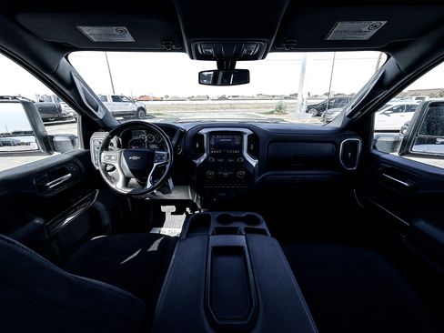 Used 2023 Chevrolet Silverado 2500 LT image 10