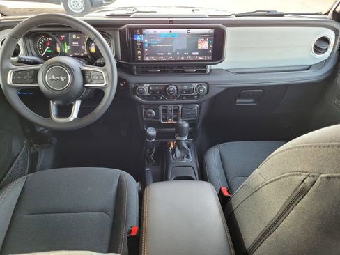 Certified 2025 Jeep Wrangler Sahara 4xe image 6