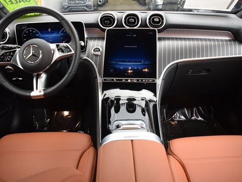 Certified 2025 Mercedes-Benz GLC 300 image 18