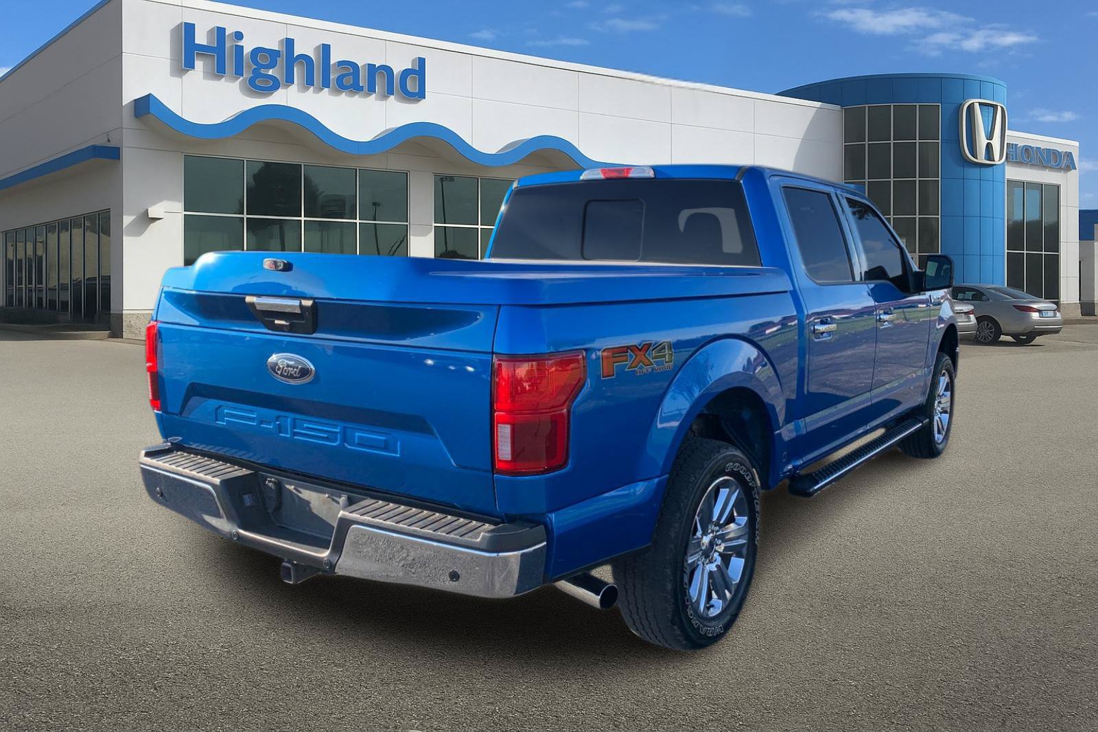 Used 2019 Ford F150 XLT w/ Equipment Group 302A Luxury AWD/4WD image 5