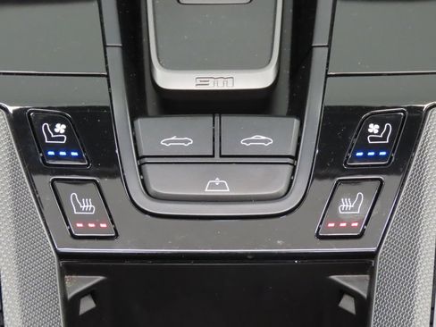 Certified 2023 Porsche 911 Carrera RWD image 37