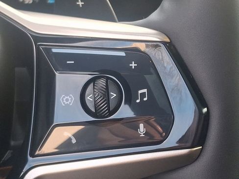 Certified 2025 BMW X3 xDrive30i w/ Convenience Package image 22