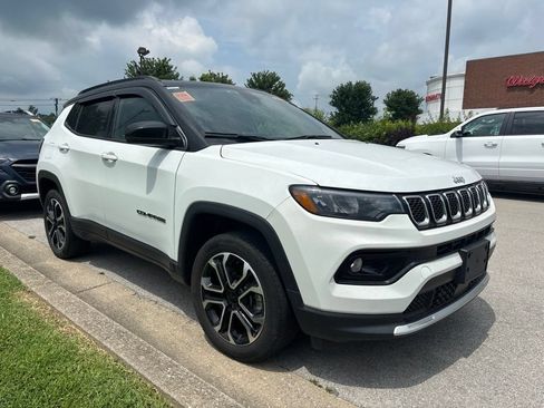 Used 2023 Jeep Compass Limited w/ Sun and Sound Group AWD/4WD image 2