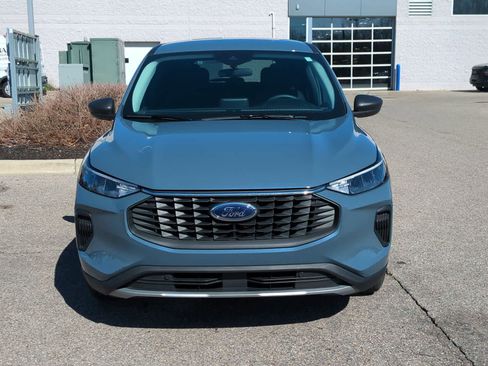 Used 2023 Ford Escape Active image 3