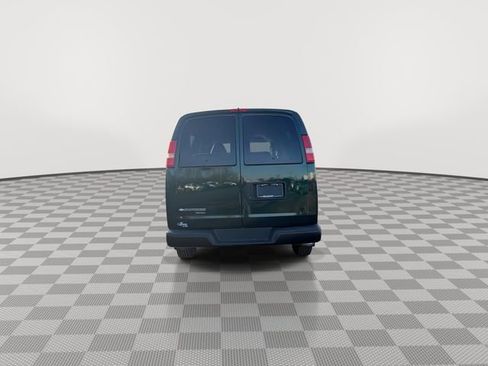 Used 2014 Chevrolet Express 3500 LS image 9