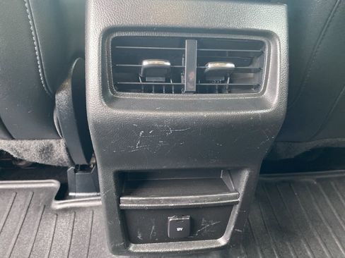 Used 2016 Ford Edge SEL w/ Equipment Group 201A AWD/4WD image 23