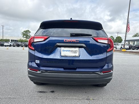 Used 2022 GMC Terrain SLE w/ Driver Convenience Package FWD image 9