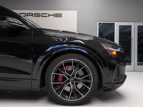Used 2022 Audi SQ8 Prestige w/ Prestige Package image 11
