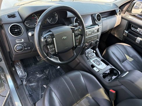 Used 2016 Land Rover LR4 HSE AWD/4WD image 4