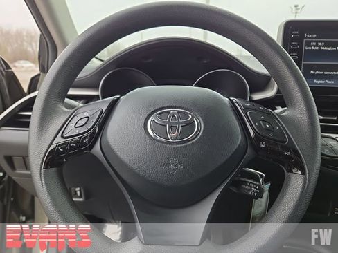 Used 2021 Toyota C-HR LE image 10