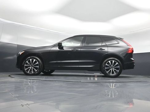 Used 2025 Volvo XC60 B5 Plus AWD/4WD image 7