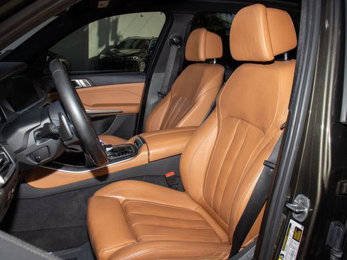 Used 2022 BMW X5 sDrive40i w/ M Sport Package image 17