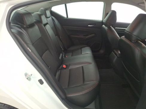 Used 2024 Nissan Altima 2.5 SR image 26