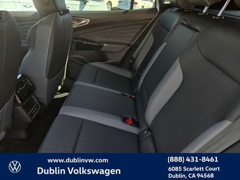 Used 2023 Volkswagen ID.4 Pro S image 11