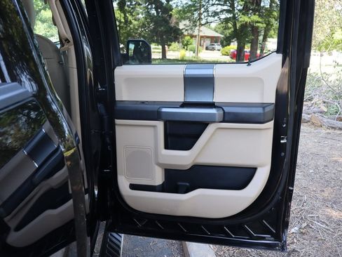 Used 2018 Ford F150 XLT w/ Equipment Group 302A Luxury RWD image 22