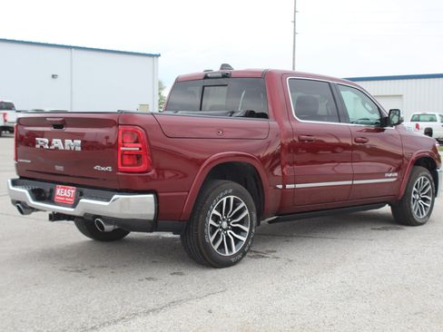 Used 2025 RAM 1500 Limited AWD/4WD image 5