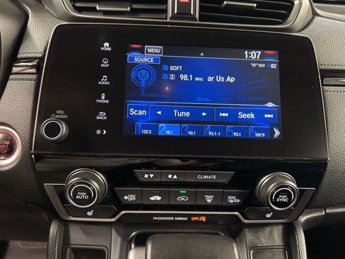 Used 2018 Honda CR-V Touring image 9