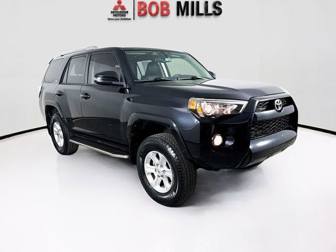 Used 2018 Toyota 4Runner SR5 Premium RWD image 1