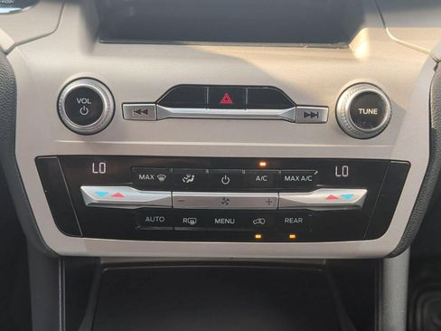Used 2020 Ford Explorer XLT RWD image 19