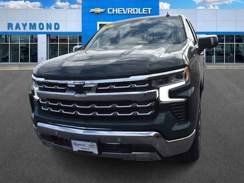 New 2026 Chevrolet Silverado 1500 LTZ w/ LTZ Premium Package image 8