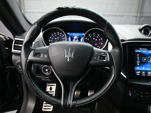 Used 2017 Maserati Ghibli S RWD image 32