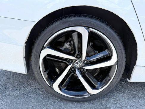 Used 2022 Honda Accord Sport image 9