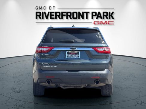 Used 2018 Chevrolet Traverse LT AWD/4WD image 4