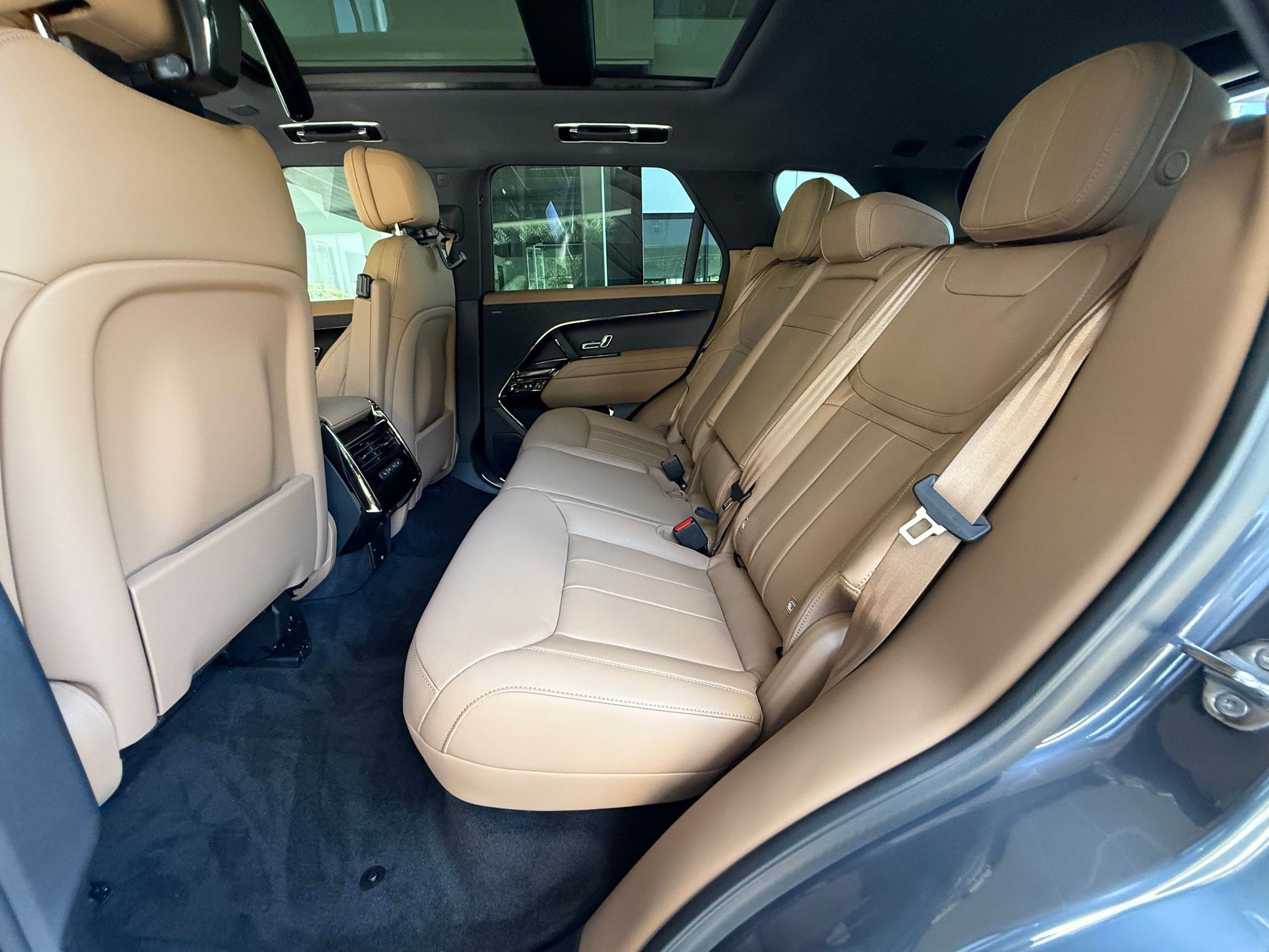 New 2026 Land Rover Range Rover Sport SE AWD/4WD image 28