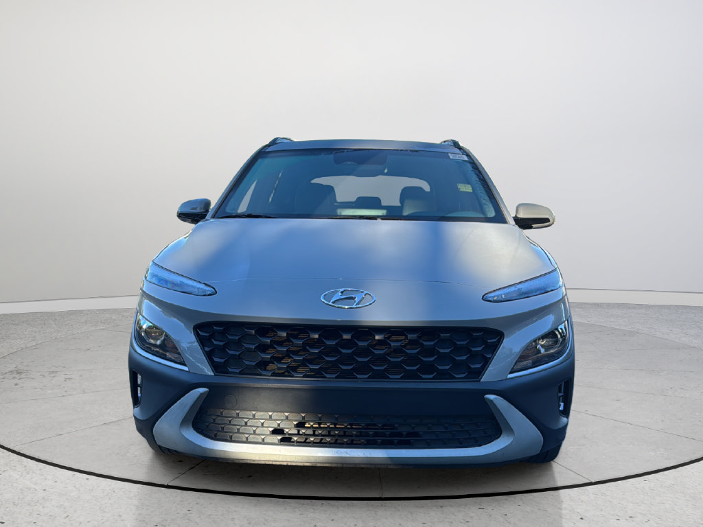 Used 2023 Hyundai Kona SEL w/ Cargo Package FWD image 3