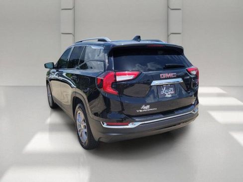 Used 2024 GMC Terrain SLT FWD image 6